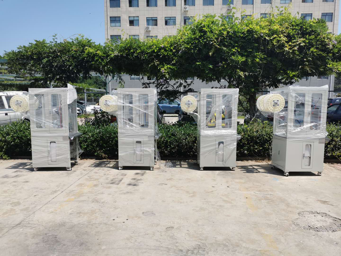 四臺非標工控設備發(fā)貨